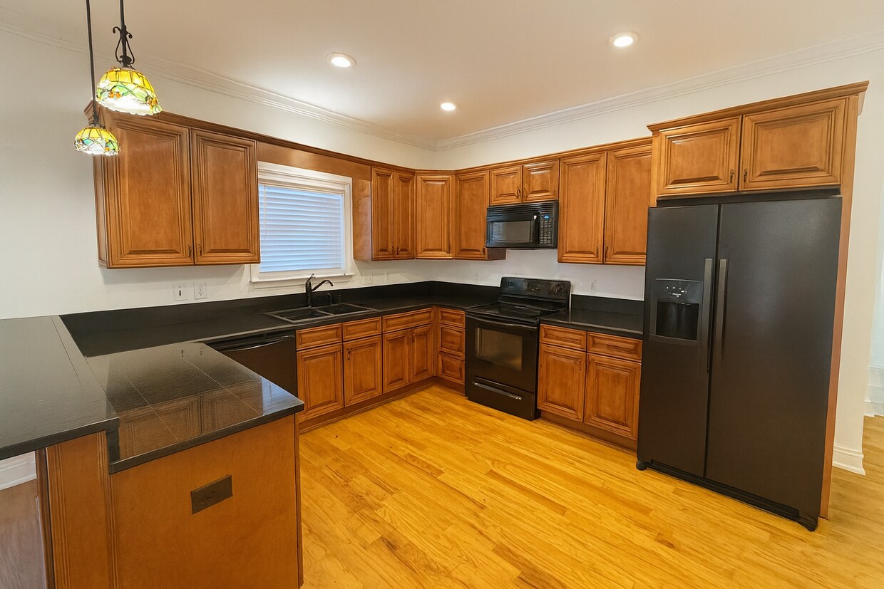 Foto principal - 736 River N Blvd