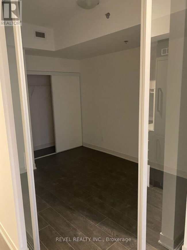 Photo du bâtiment - 90 Glen Everest Rd