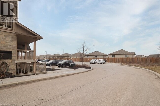 Building Photo - 1460 Highland Rd W