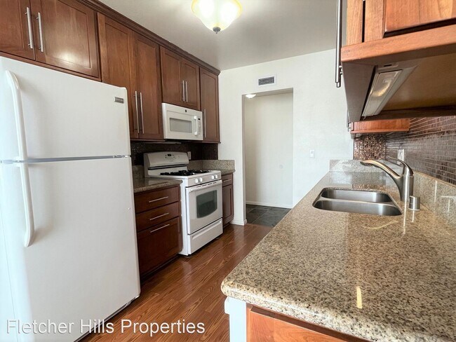 Building Photo - 3 br, 2 bath House - 9522 Mast Blvd
