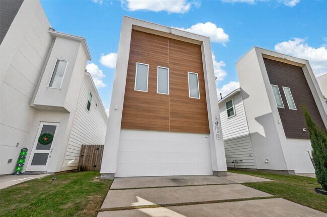 Foto del edificio - 5505 Robusto Pl