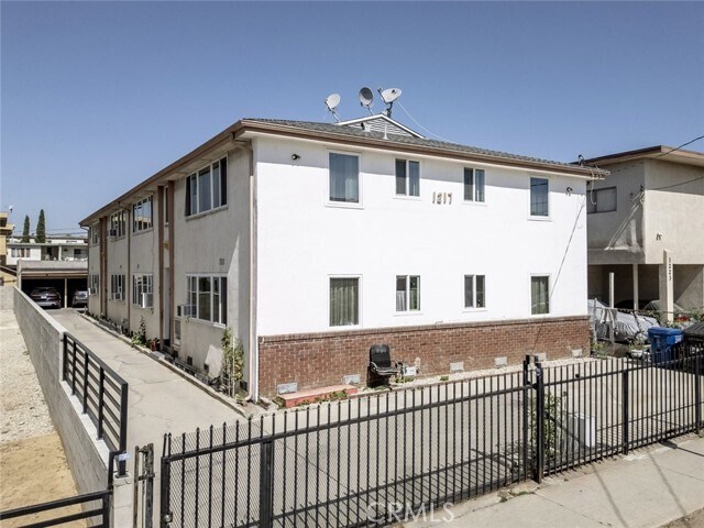 Foto del edificio - 1217 N Kingsley Dr