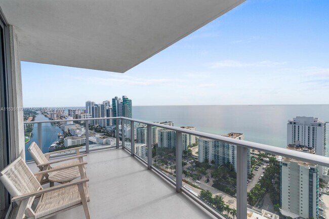 Foto del edificio - 4010 S Ocean Dr