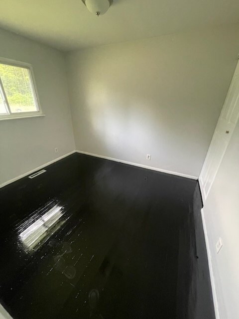Foto del edificio - 3-Bedroom Home on Stiffler Rd in Flint - C...