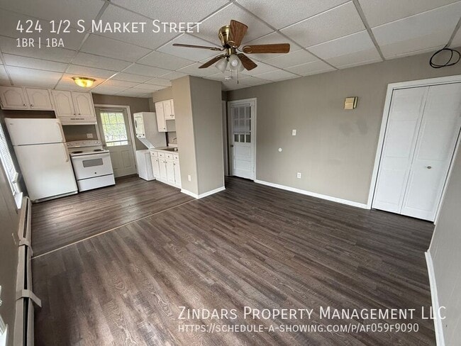Building Photo - 424 1/2 S Market Street-