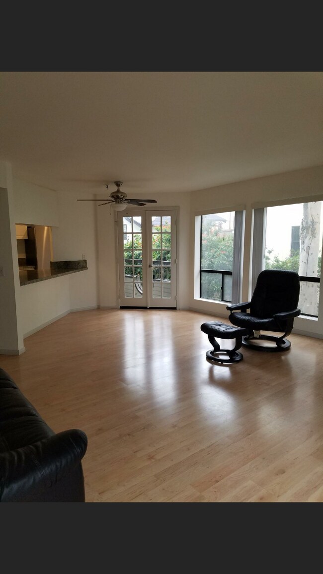 Foto del edificio - 1640 10th Ave