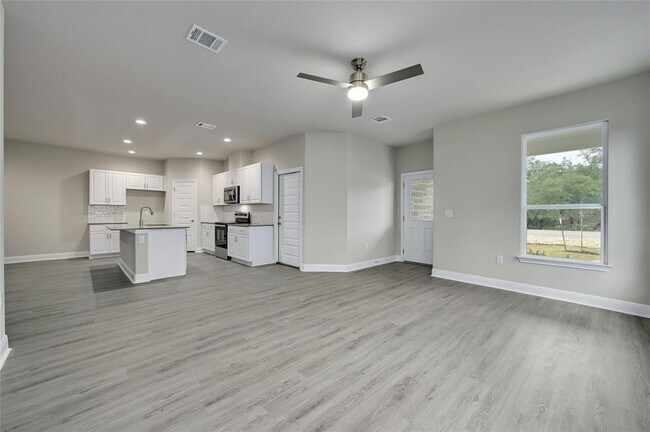 Building Photo - 5209 Thunderbird St