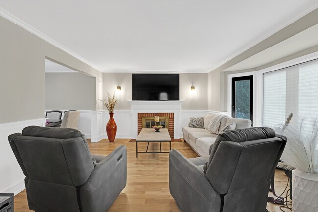 Foto del edificio - 819 Albion Ave