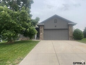 Building Photo - 2309 Aberdeen Dr