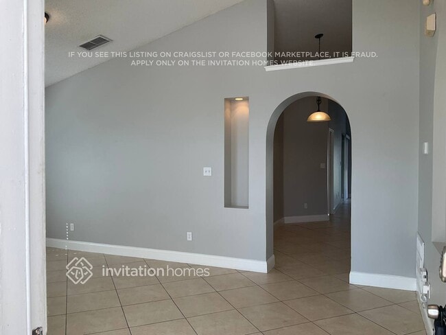 Foto del edificio - 11875 Hatcher Cir