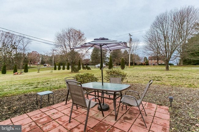 Building Photo - 3256 Sykesville Rd