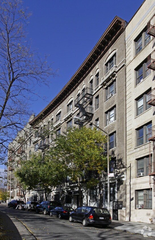 Foto del edificio - 838 Riverside Dr