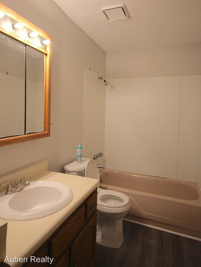Building Photo - 2 br, 1 bath House - 7824 Basswood Drive