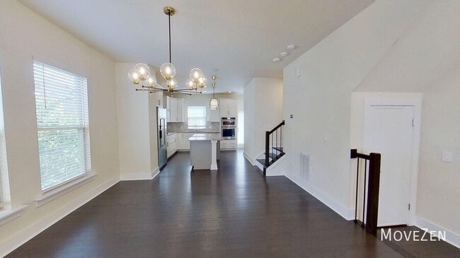 Building Photo - 15041 New Amsterdam Ln