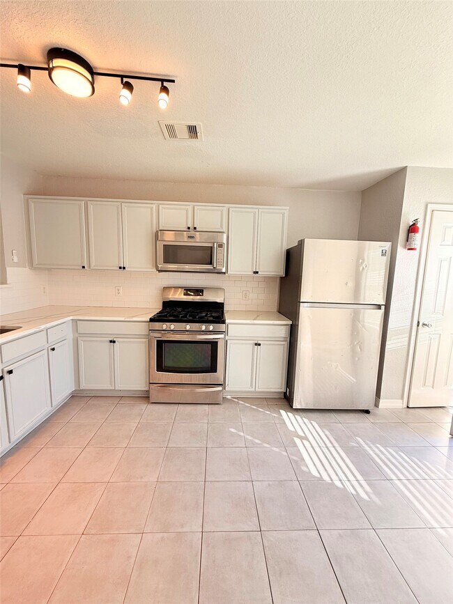 Foto del edificio - 8026 Arrington Forest Ln