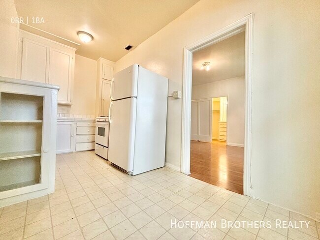 Foto del edificio - 836 Sanborn Ave