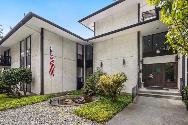 Foto del edificio - 19409 56th Ave W