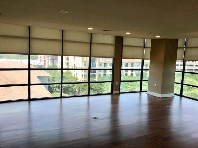 Foto del edificio - 3006 Woodside St