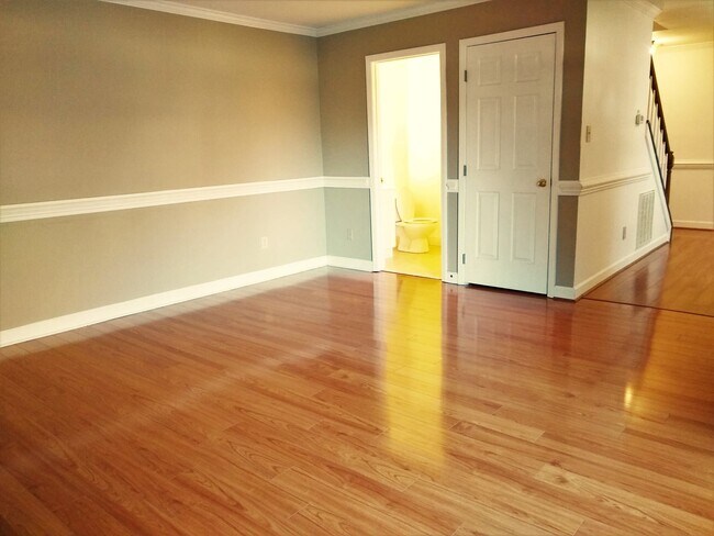 Living room - 501 Summerwalk Cir