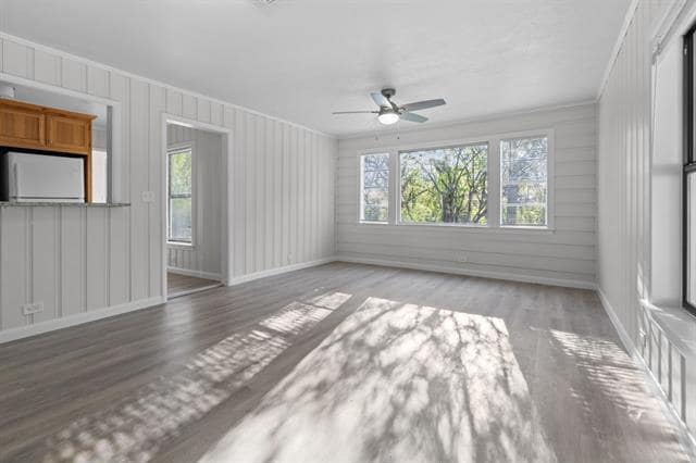 Building Photo - 217 Clinton Dr