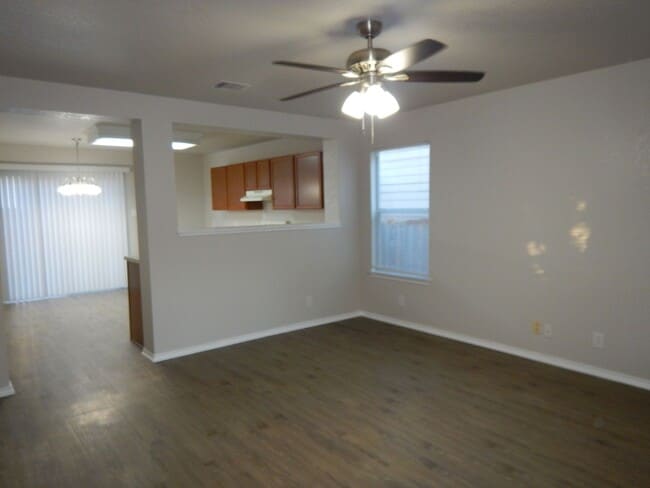 Building Photo - 16127 Branding Pass