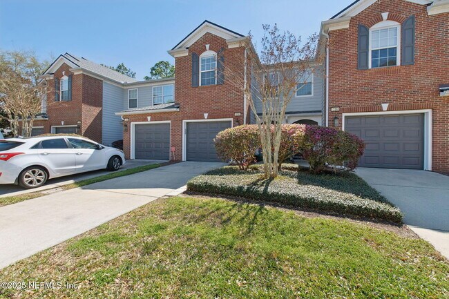 Foto del edificio - 13362 Stone Pond Dr