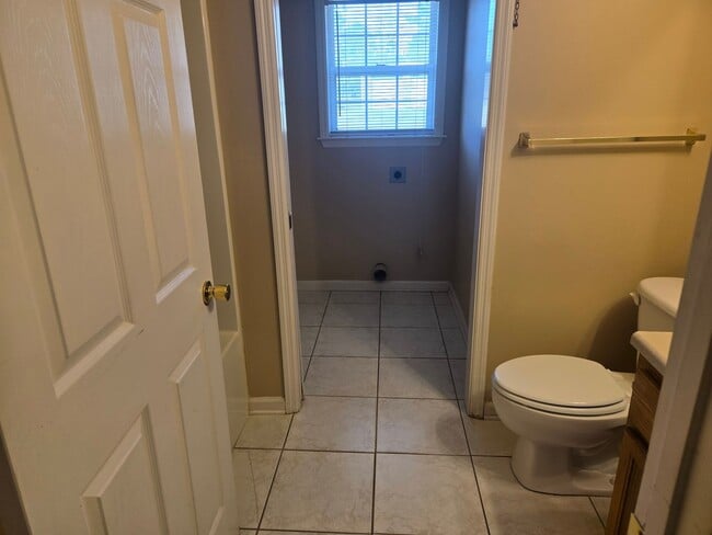 Building Photo - Beautiful duplex in Valdosta, Ga!