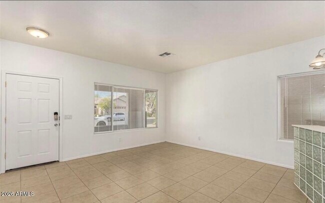 Foto del edificio - 11625 W Monroe St