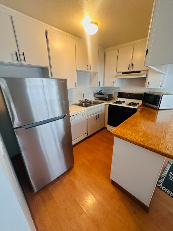 Foto del edificio - 25925 Narbonne Ave