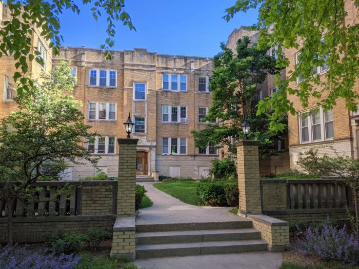 Foto principal - 1 bedroom in Evanston IL 60202