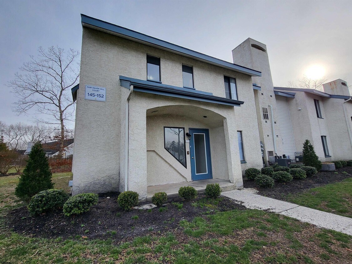 Primary Photo - 151 Fair Haven Hill Ct