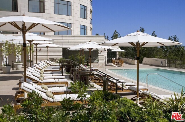 Foto del edificio - 1 W Century Dr