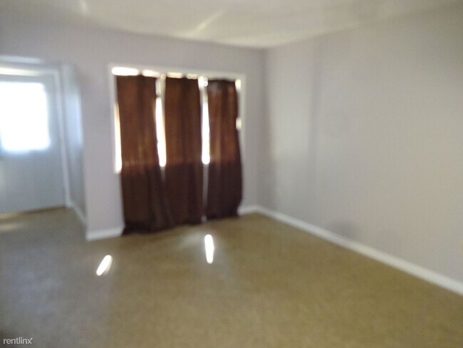 Building Photo - 1 br, 1 bath House - 6092 Kilburn Ave