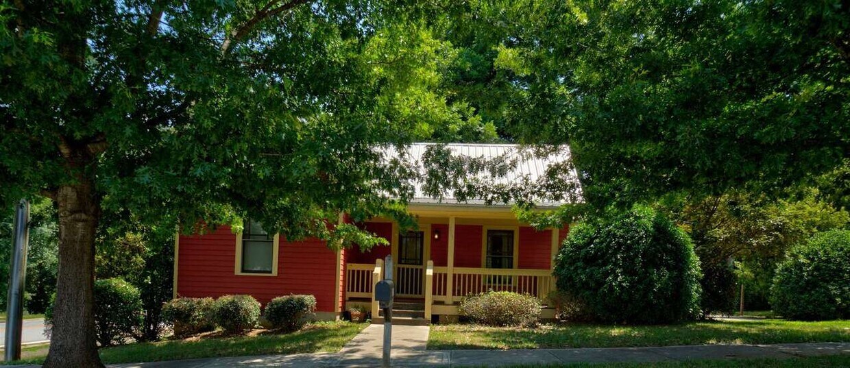 Primary Photo - 519 Town Walk Cir