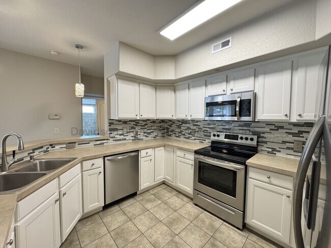Foto del edificio - Beautiful 2 Bedroom Condo on the West Side of Colorado Springs