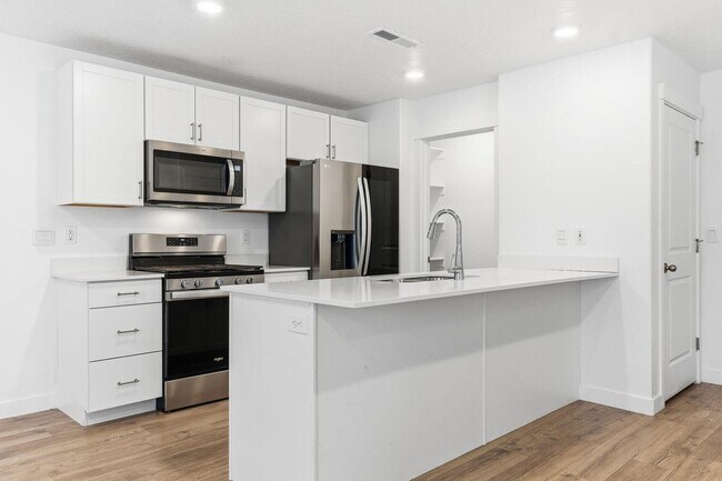 Foto del edificio - 3302 E Elkhorn Ln