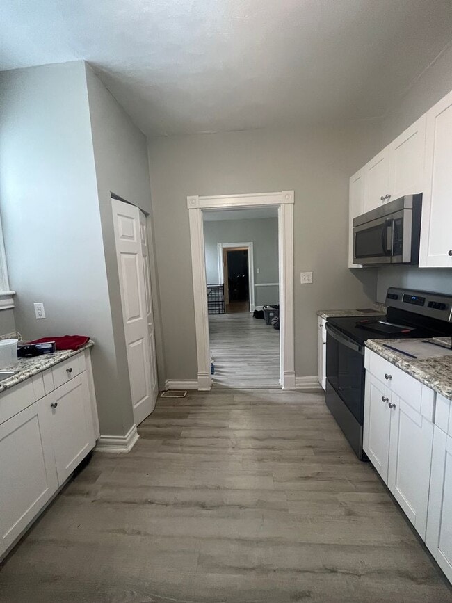 Photo - 246 Hatton St Apartment