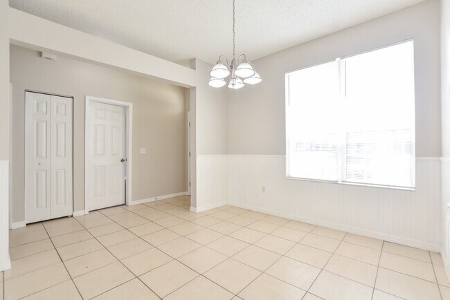 Building Photo - 1168 S Brickell Dr