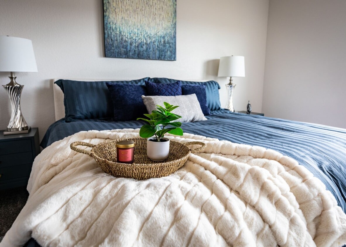 Foto principal - Fully Furnished 3 Bedroom 2.5 Bath Luxury Townhome by Garden of the Gods