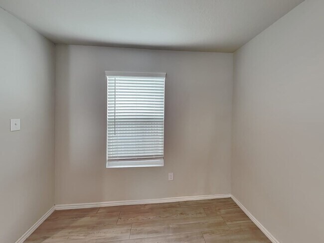 Foto del edificio - 7307 Cultivator Way