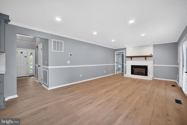 Foto del edificio - 6157 Ridgemont Dr