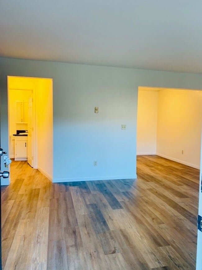 Building Photo - LIVE NEAR THE BEACH & THE BAY 2BD/1.5BA TOWNHOME IN PACIFIC BEACH! $3,195/mo!