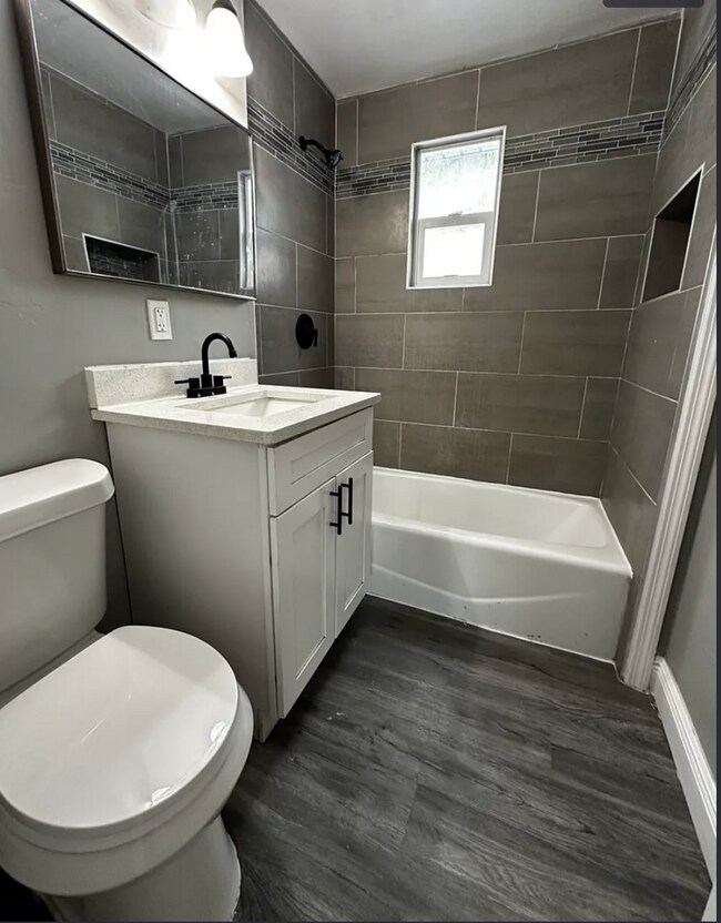Foto del edificio - 3471 50th Ave N