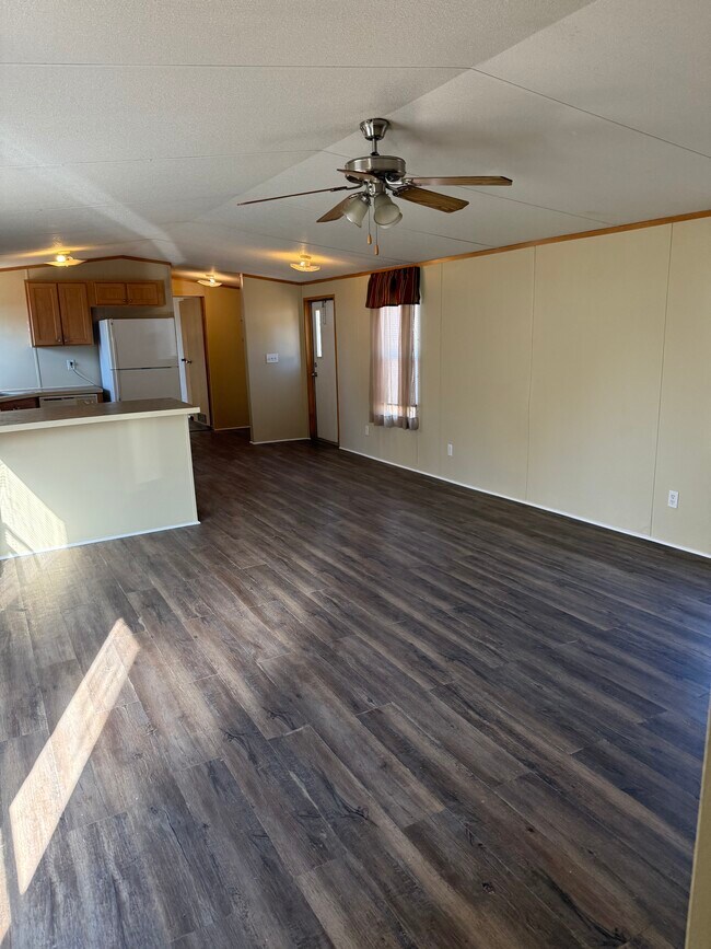 Foto del edificio - 2070 Krist Ln