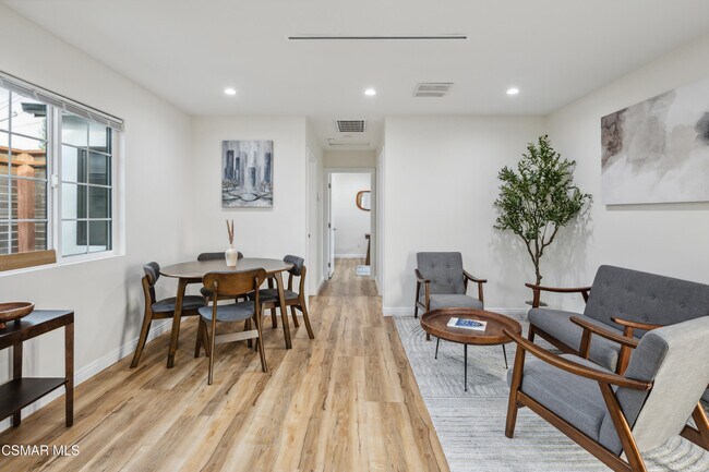 Foto del edificio - 3976 McLaughlin Ave