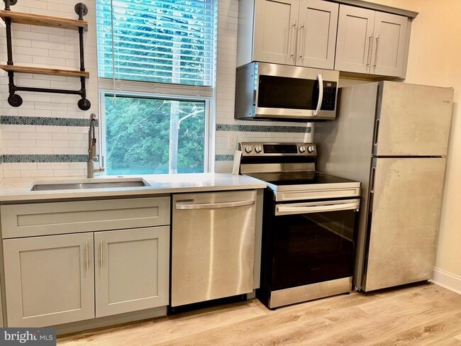 Building Photo - 511 Gorgas Ln