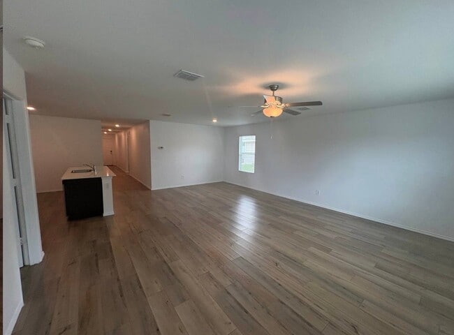 Building Photo - 1320 Haymarket Rd
