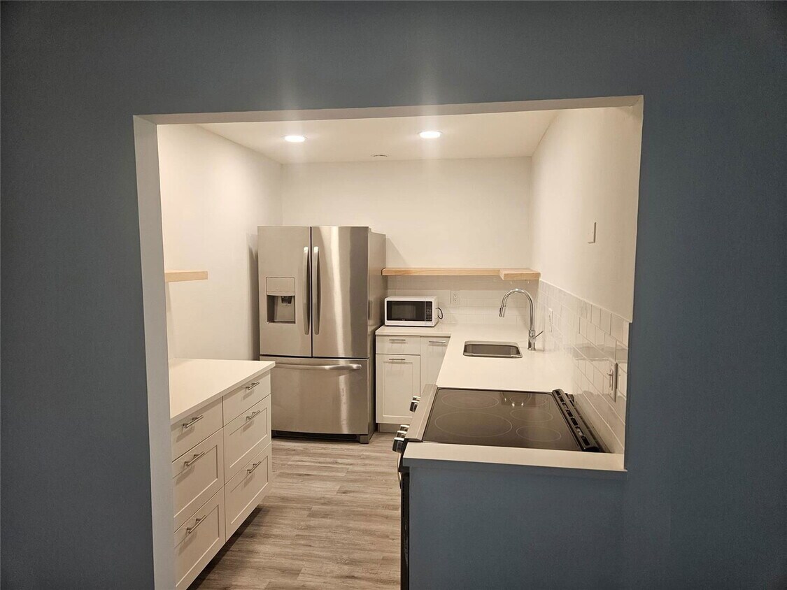 Foto principal - 959 SE 2nd Ave