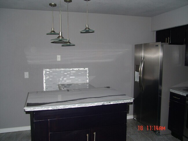 Photo - 630 S Morris Apartment