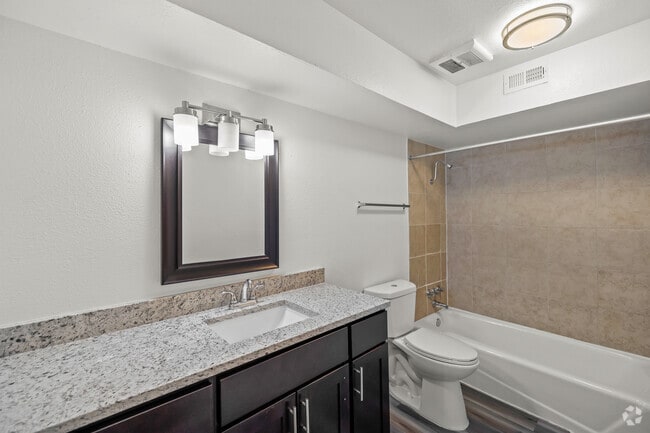 2BR, 1.5BA - 1,050SF - Primary Bathroom - Regency at Ridgmar